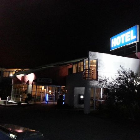 Hotel La Cle Saint-André-de-Sangonis エクステリア 写真