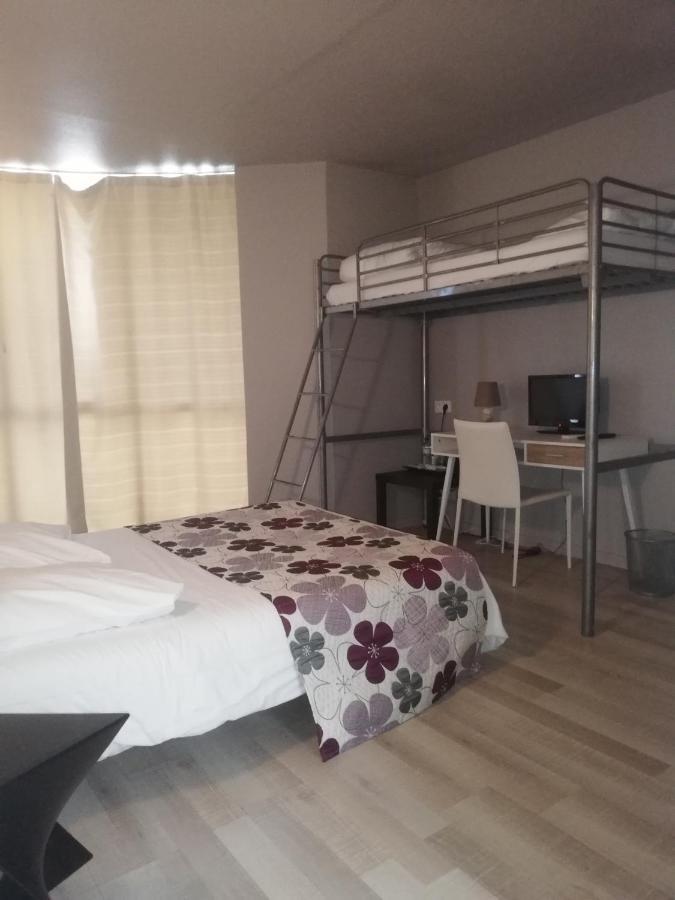 Hotel La Cle Saint-André-de-Sangonis エクステリア 写真