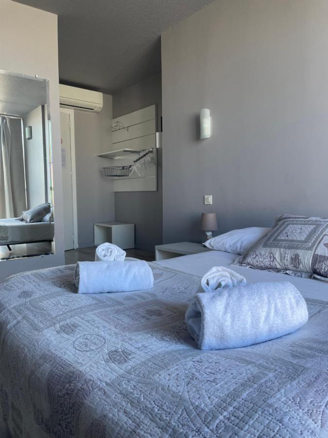 Hotel La Cle Saint-André-de-Sangonis エクステリア 写真
