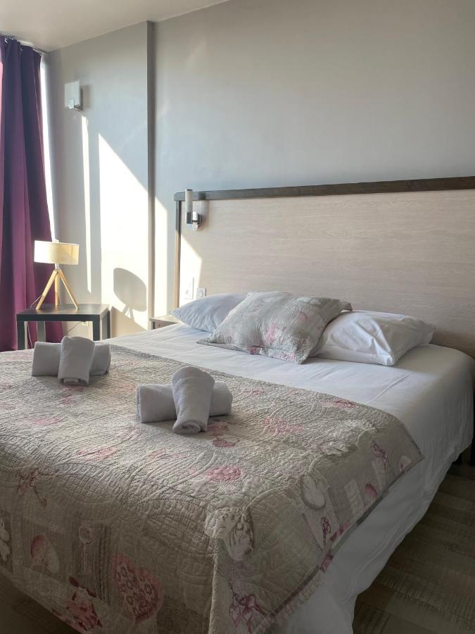 Hotel La Cle Saint-André-de-Sangonis エクステリア 写真