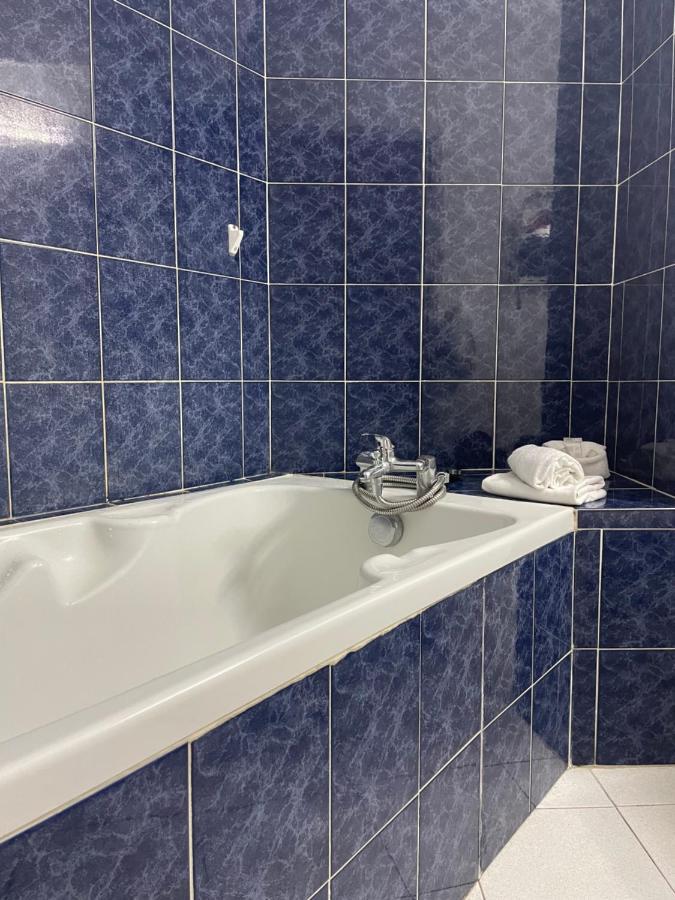 Hotel La Cle Saint-André-de-Sangonis エクステリア 写真
